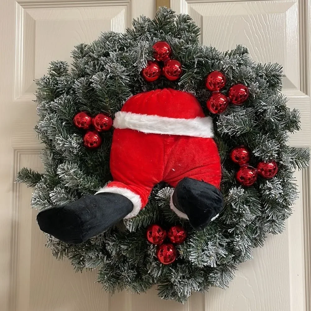 STUCK SANTA HAND CRAFTED CHRISTMAS WREATH‎